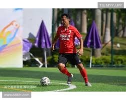 纽约洋基在 1970 年代末重回巅峰，瑞吉·杰克逊与主帅马丁的恩怨成为焦点